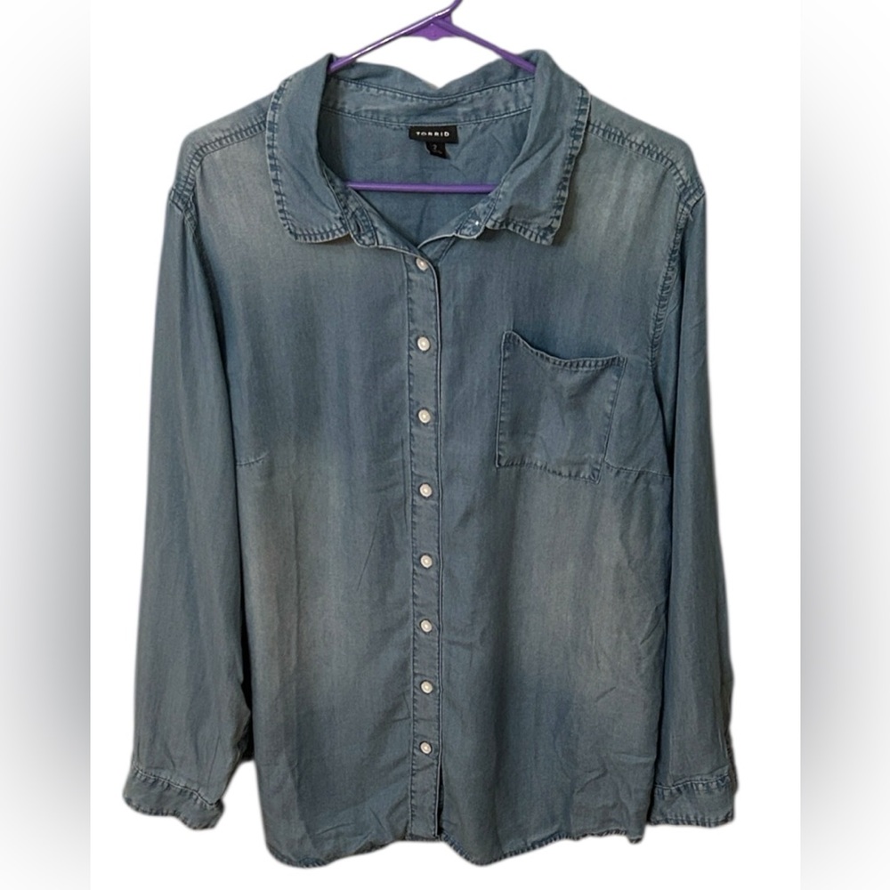 Torrid Denim Lizzie Tencel Button-Up Pocket Front Shirt Women’s Size 2X